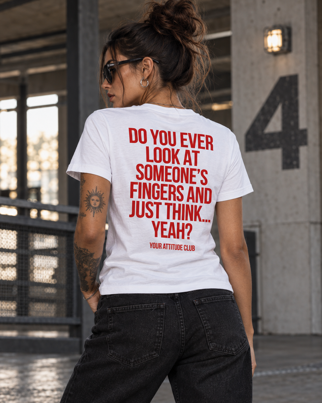 DO YOU EVER LOOK AT SOMEONE’S FINGERS AND JUST THINK... YEAH? – Unisex Statement T-Shirt Weiß mit rotem Backprint | freches Sprüche Shirt