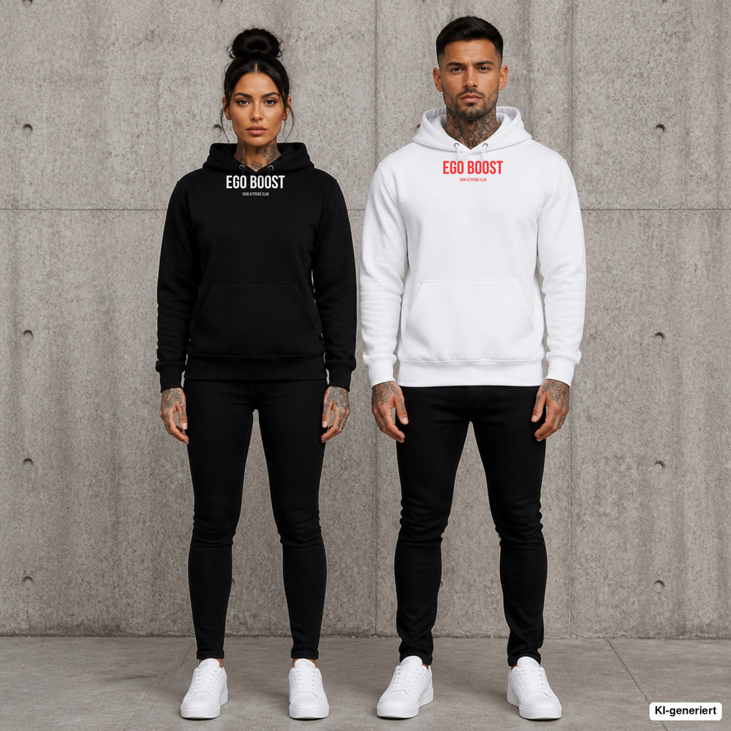 EGO BOOST – Hoodie mit Frontprint, Frau in Schwarz und Mann in Weiß vor Betonwand
