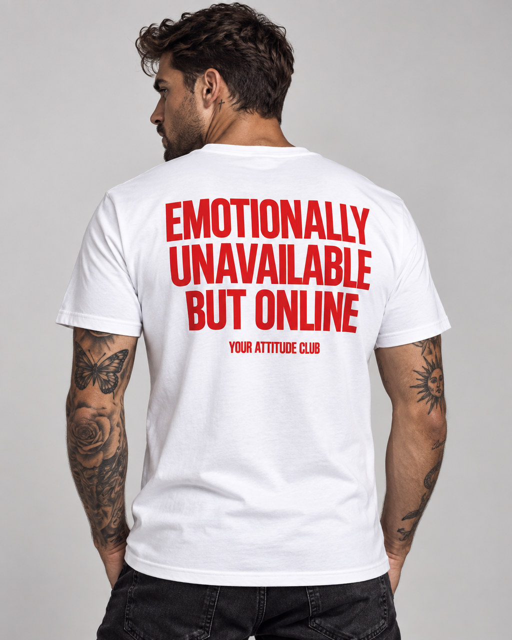 EMOTIONALLY UNAVAILABLE BUT ONLINE – Unisex Statement T-Shirt Weiß mit rotem Backprint | sarkastisches Sprüche Shirt