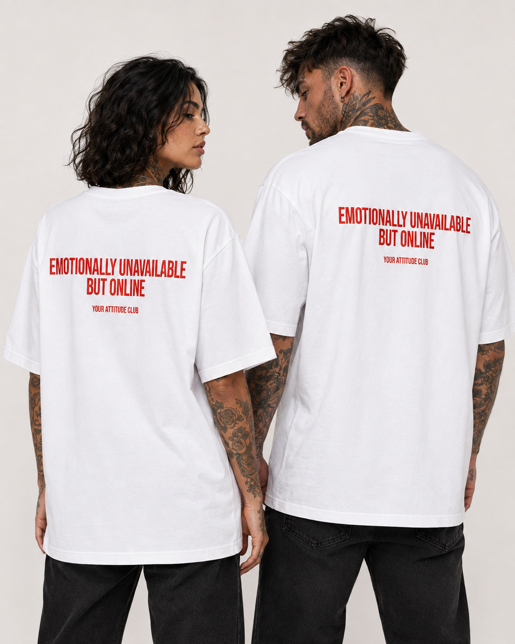 EMOTIONALLY UNAVAILABLE BUT ONLINE – schwarzes Unisex Oversize Shirt mit weißem Backprint, Dating Humor T-Shirt, freches Streetwear Geschenk