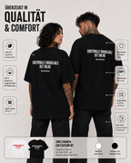 EMOTIONALLY UNAVAILABLE BUT ONLINE – schwarzes Unisex Oversize Shirt mit weißem Backprint, Dating Humor T-Shirt, freches Streetwear Geschenk