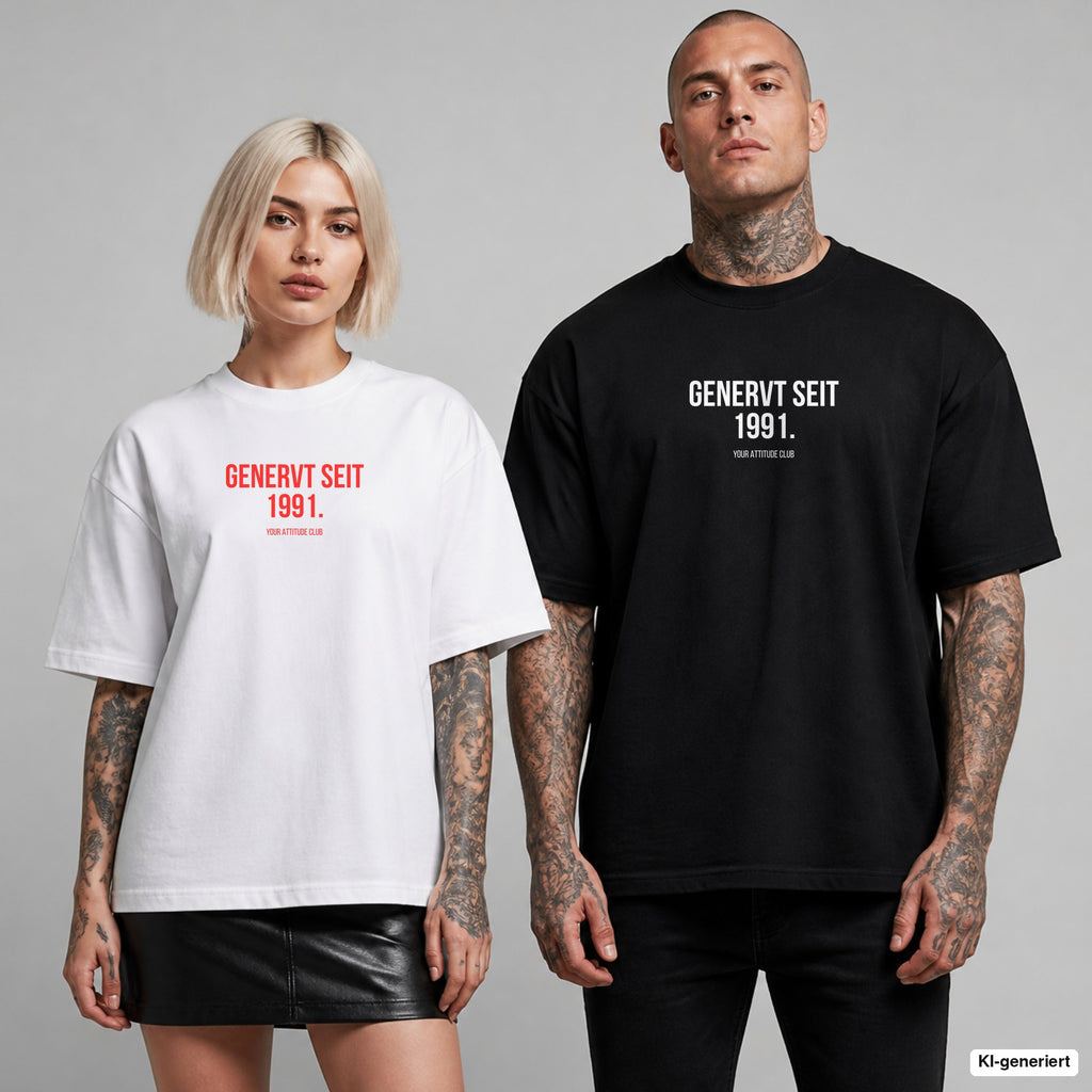 GENERVT SEIT 1991. – Oversize T-Shirt mit Frontprint, Frau in Weiß mit rotem und Mann in Schwarz mit weißem Aufdruck