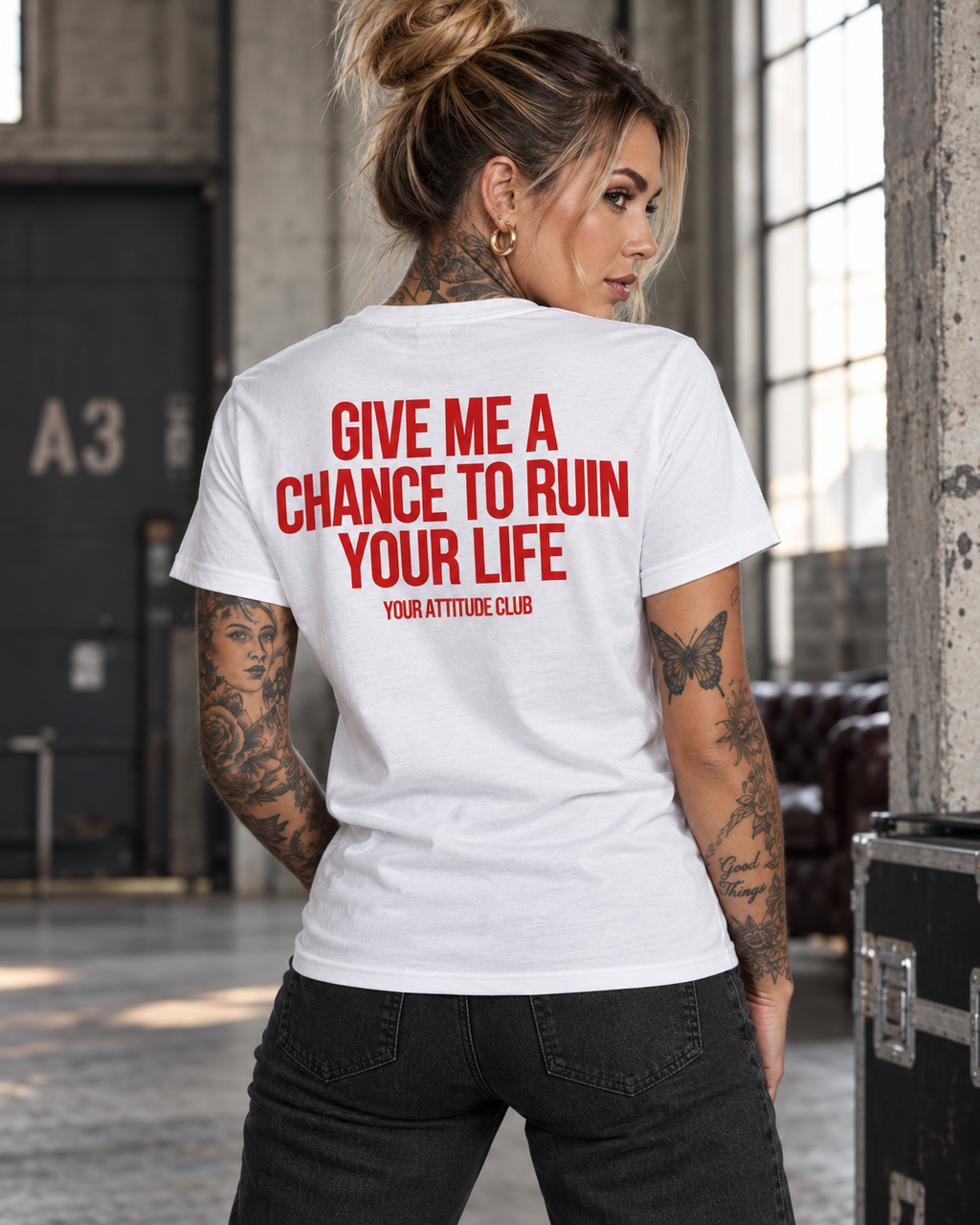 GIVE ME A CHANCE TO RUIN YOUR LIFE – Unisex Statement T-Shirt Weiß mit rotem Backprint | freches sarkastisches Sprüche Shirt