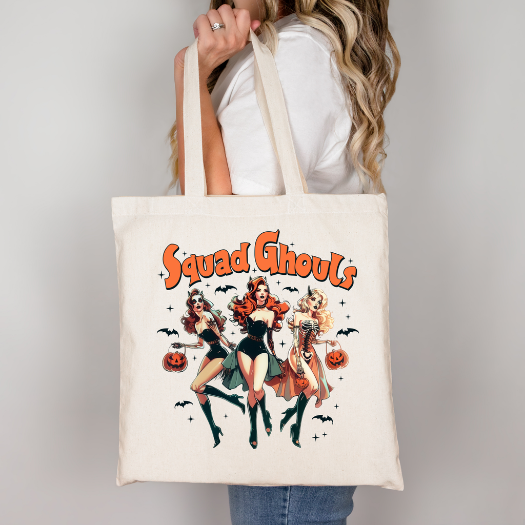 Squad Ghouls Tasche Beige – Halloween Girl Gang Stofftasche mit Retro Hexen – Baumwollbeutel mit Druck oder als A4/A3 Bügelbild für Shirt, Kissen, Jacke & Co