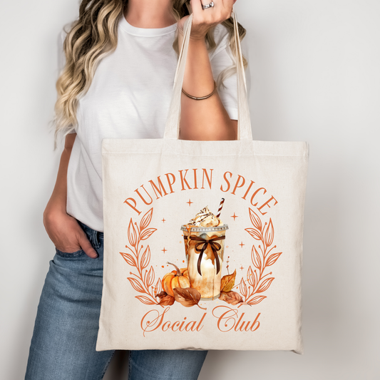 Pumpkin Spice Social Club – Beige Stofftasche mit herbstlichem Kaffeebecher – Baumwollbeutel mit DTG Druck oder als A4/A3 Bügelmotiv für Shirt, Kissen & Co.