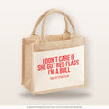 I don't care if she got red flags. I'm a bull – Jutetasche mit Spruch, kleine Jutetasche 26 × 22 cm
