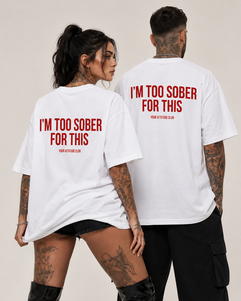 I’M TOO SOBER FOR THIS – weißes Oversize Unisex Shirt, roter Backprint, lustiges Party Shirt, Alkohol Spruchshirt, Statement Streetwear