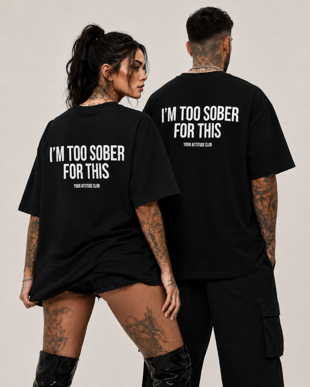 I’M TOO SOBER FOR THIS – weißes Oversize Unisex Shirt, roter Backprint, lustiges Party Shirt, Alkohol Spruchshirt, Statement Streetwear