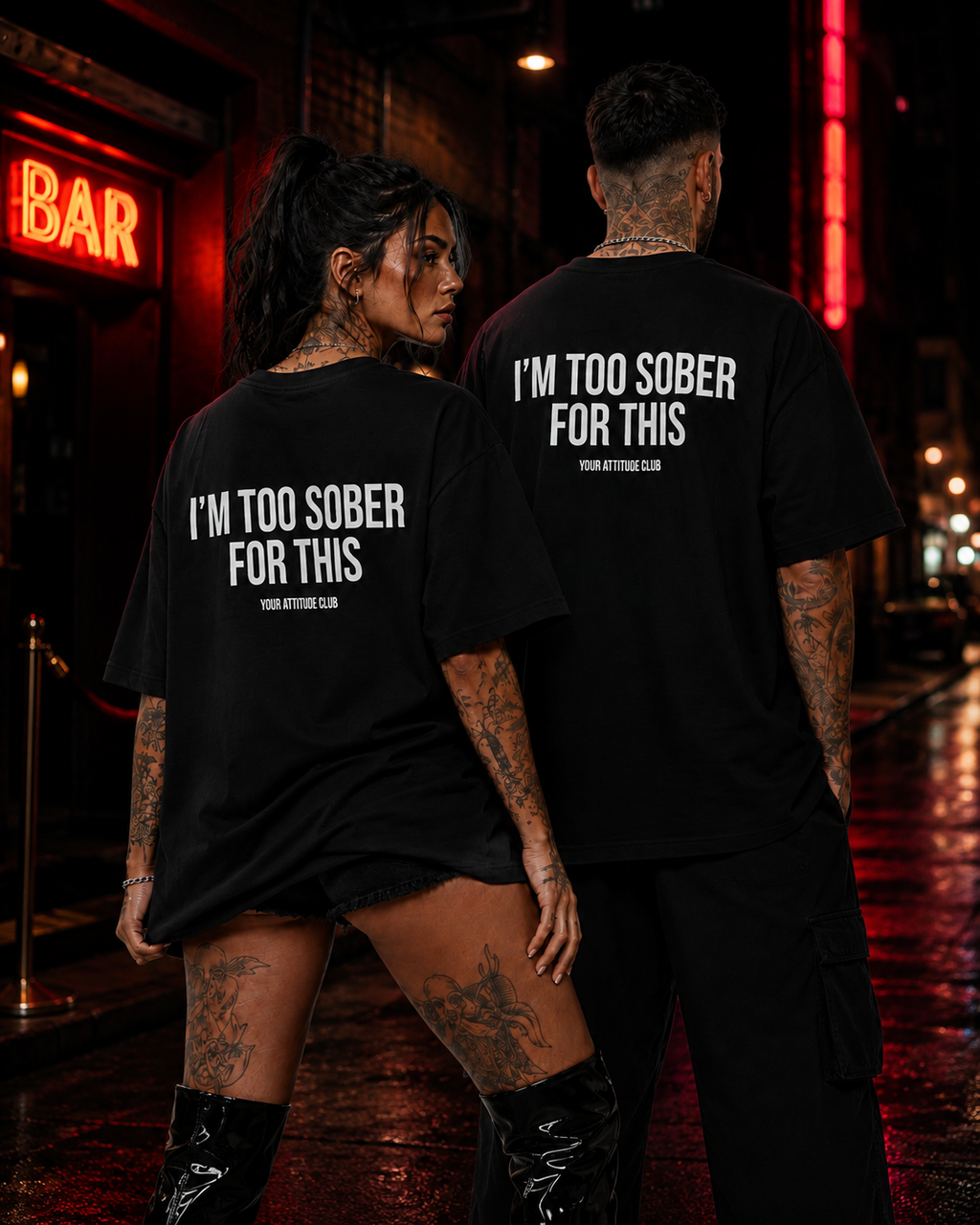 I’M TOO SOBER FOR THIS – weißes Oversize Unisex Shirt, roter Backprint, lustiges Party Shirt, Alkohol Spruchshirt, Statement Streetwear