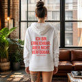 Ich bin erreichbar. Aber nicht verfügbar – weißer Hoodie mit rotem Backprint, Damen im Loft