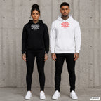 If he doesn’t burn the world for me, I’m not interested – Hoodie mit Frontprint, Frau in Schwarz und Mann in Weiß vor Betonwand