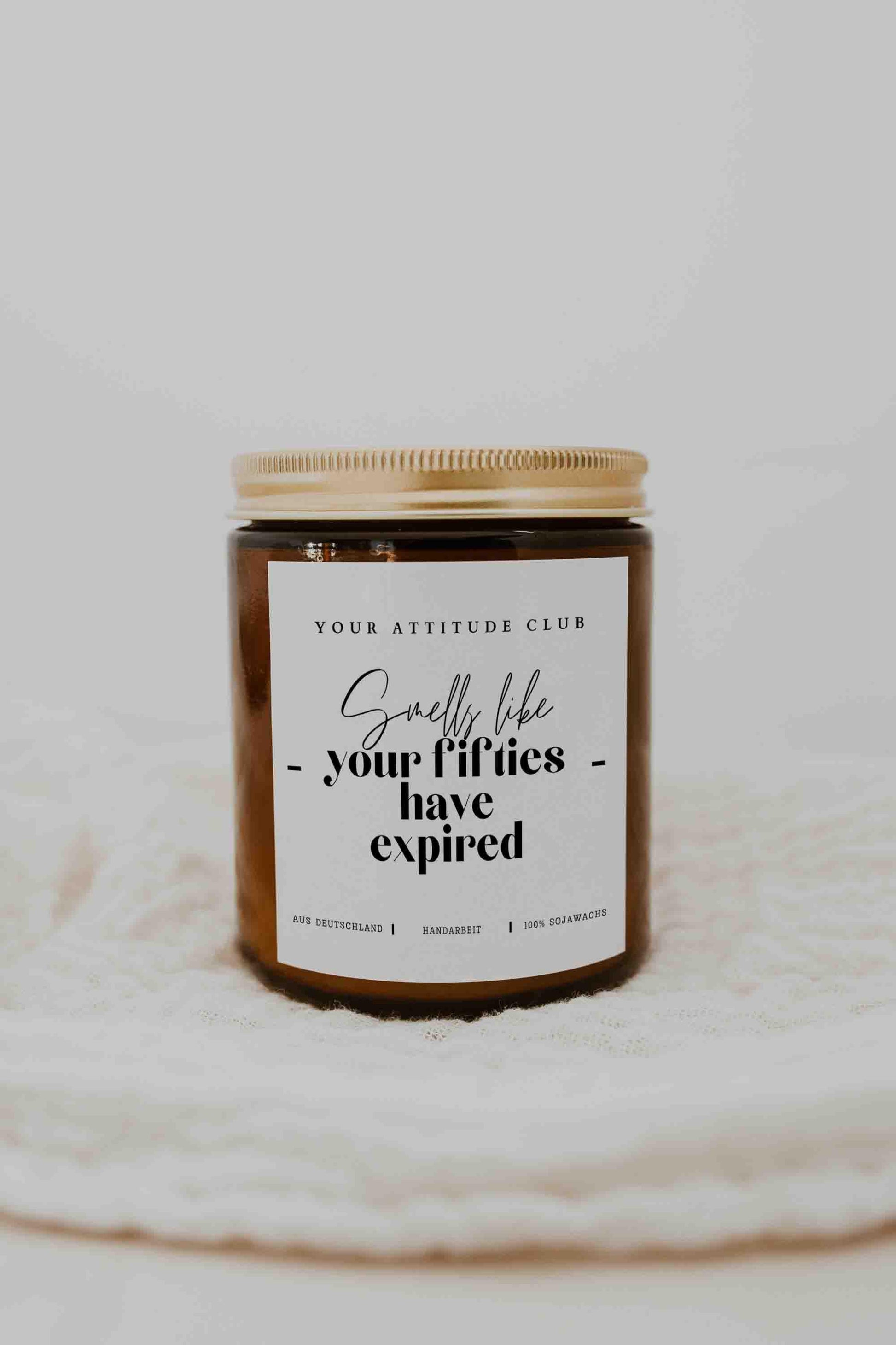 Geschenk Kerze von Your Attitude Club. Perfekt für Freunde, Familie, Kollegen und Partner.