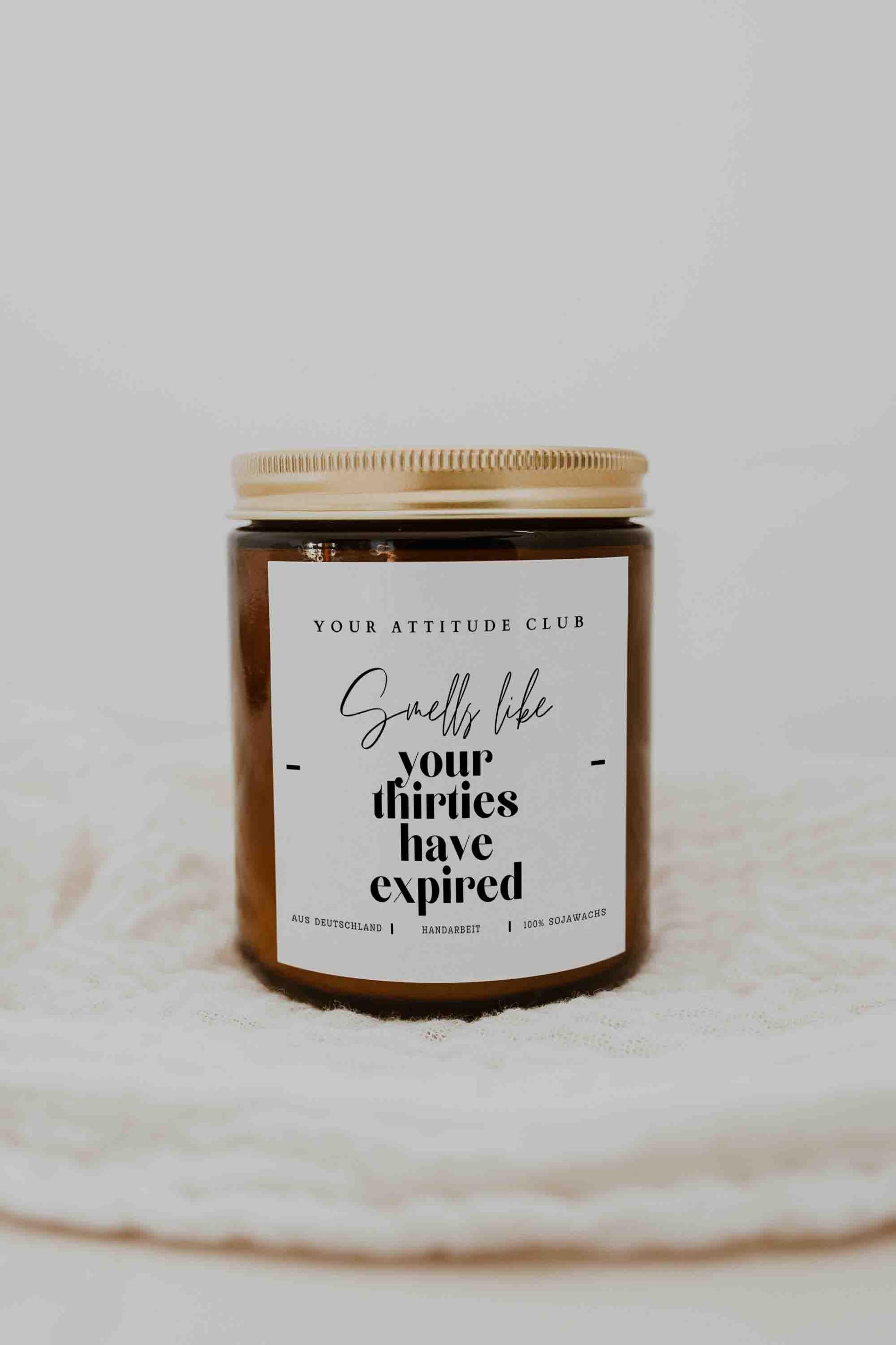Geschenk Kerze von Your Attitude Club. Perfekt für Freunde, Familie, Kollegen und Partner.
