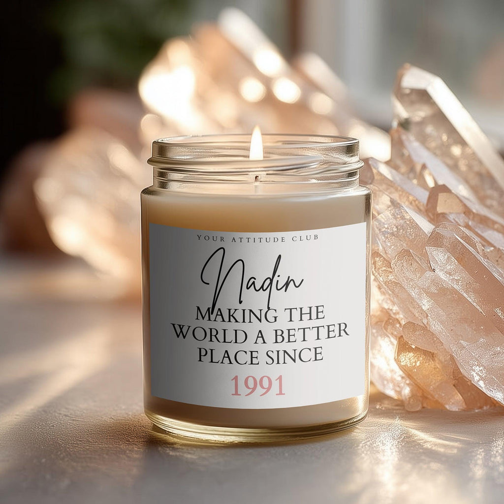 Making the world a better place since – Personalisierte Kerze mit Namen & Jahr, lustige Geschenkidee für Geburtstag, Freunde and Familie, ve