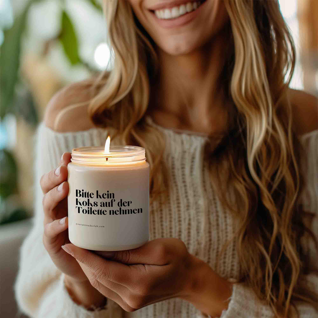 Bitte kein Koks auf der Toilette nehmen – Lustige Kerze mit Spruch, Geschenk Geburtstag lustig, Duftkerze Sojawachs, Badezimmer Kerze