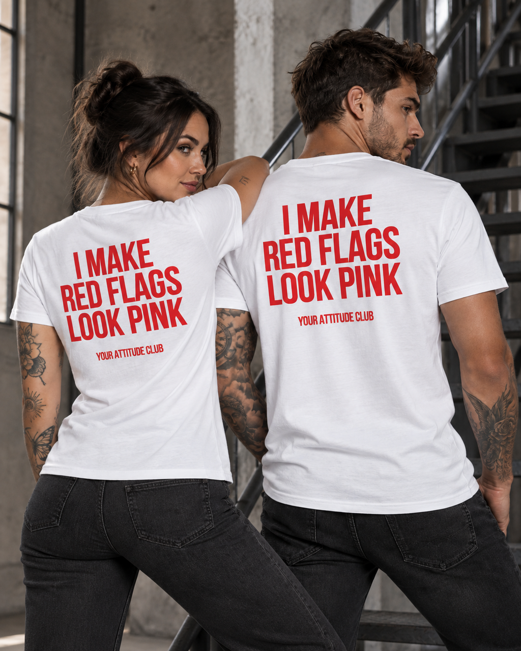 I MAKE RED FLAGS LOOK PINK – Unisex Statement T-Shirt Weiß mit rotem Backprint | freches Dating Sprüche Shirt
