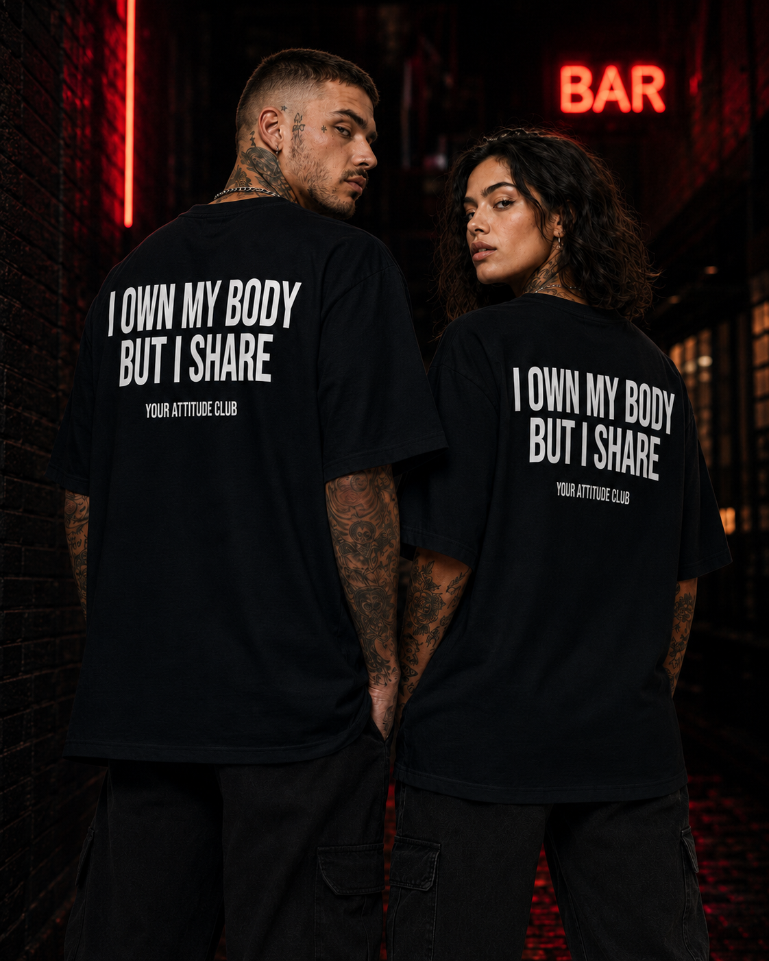 I OWN MY BODY BUT I SHARE – Unisex Oversize T-Shirt mit Backprint, freches Statement Shirt, Streetwear Geschenk für Frauen und Männer