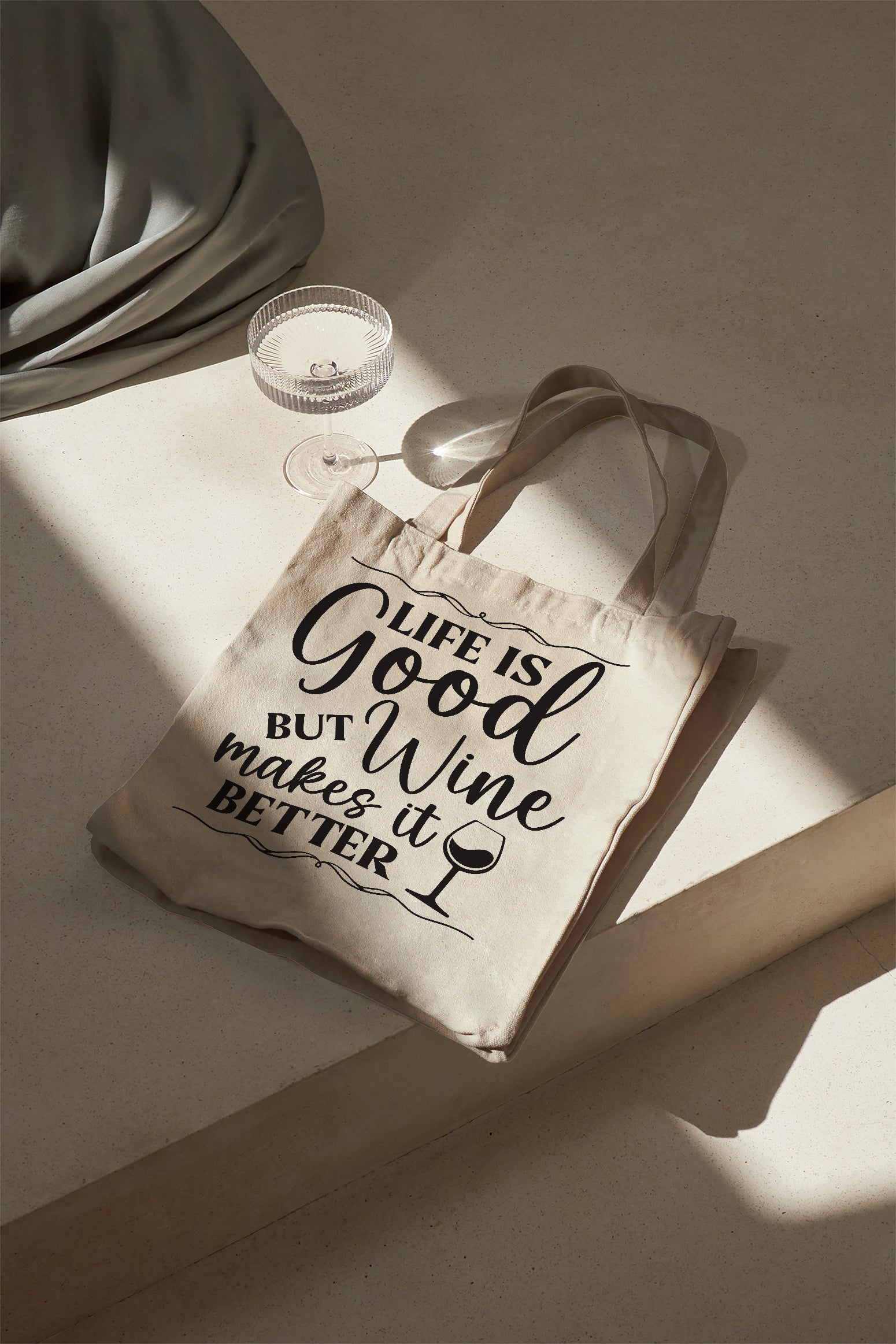 Life is Good but Wine makes it Better Baumwolltasche Stoffbeutel lustig nachhaltig Geschenkidee Wein Spruchtasche 38x42 cm Shopper 11 Farben