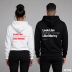 Look Like Barbie, Smoke Like Marley – Hoodie mit Backprint, Frau in Weiß mit rotem und Mann in Schwarz mit weißem Aufdruck