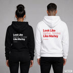 Look Like Barbie, Smoke Like Marley – Hoodie mit Backprint, Frau in Schwarz und Mann in Weiß