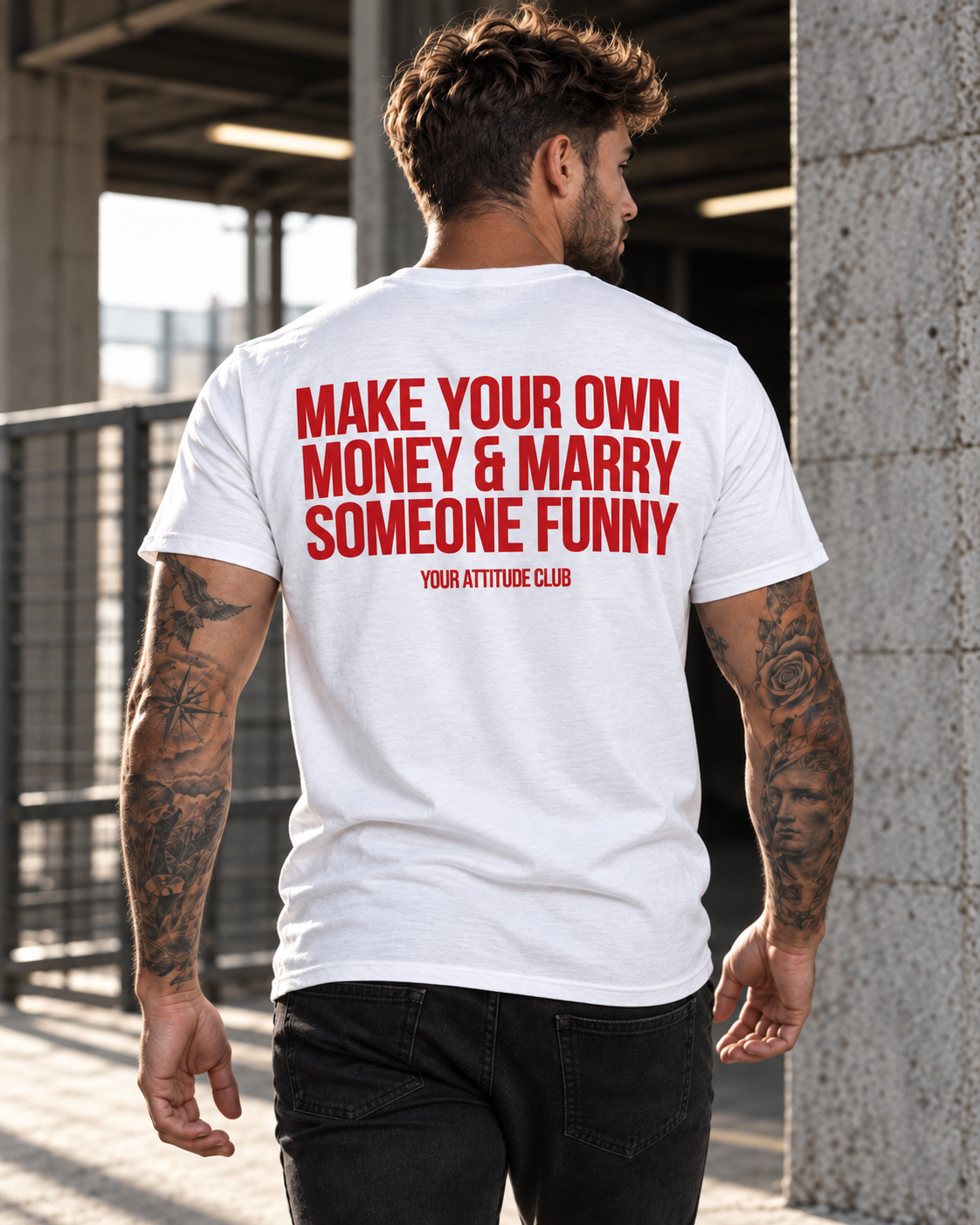 MAKE YOUR OWN MONEY & MARRY SOMEONE FUNNY – Unisex Statement T-Shirt Weiß mit rotem Backprint | freches Sprüche Shirt