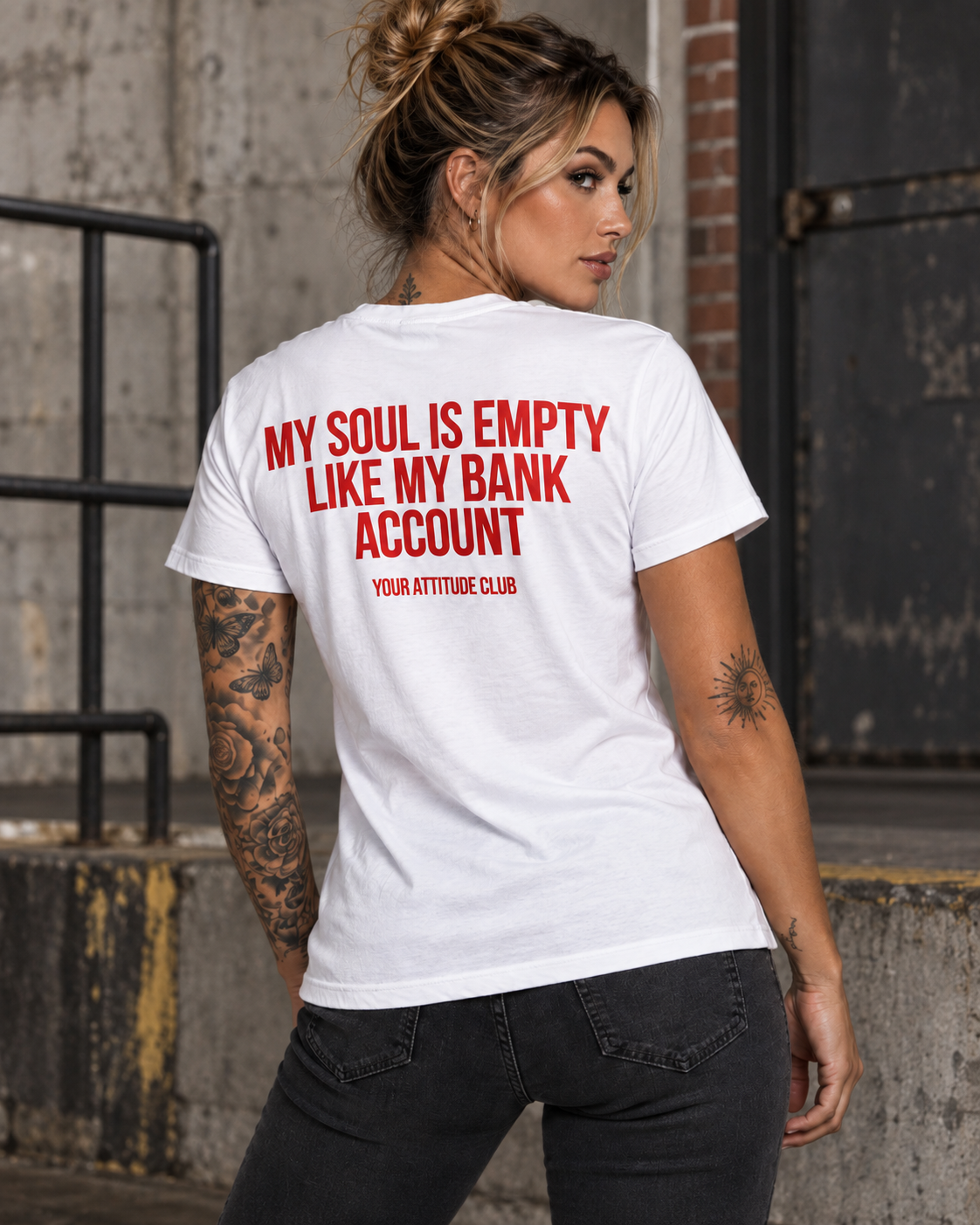 MY SOUL IS EMPTY LIKE MY BANK ACCOUNT – Unisex Statement T-Shirt Weiß mit rotem Backprint | schwarzer Humor Sprüche Shirt