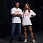 Nudes are boring. send me money. Shirt mit Frontprint – Oversize Unisex T-Shirt aus 100% Baumwolle, Statement Streetwear