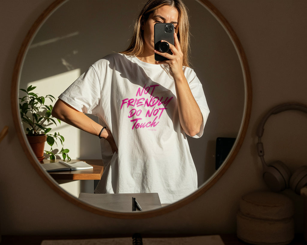 NOT FRIENDLY DO NOT TOUCH – Oversized Unisex Organic Cotton Shirt | Statement T-Shirt Women Men | Premium Oversized