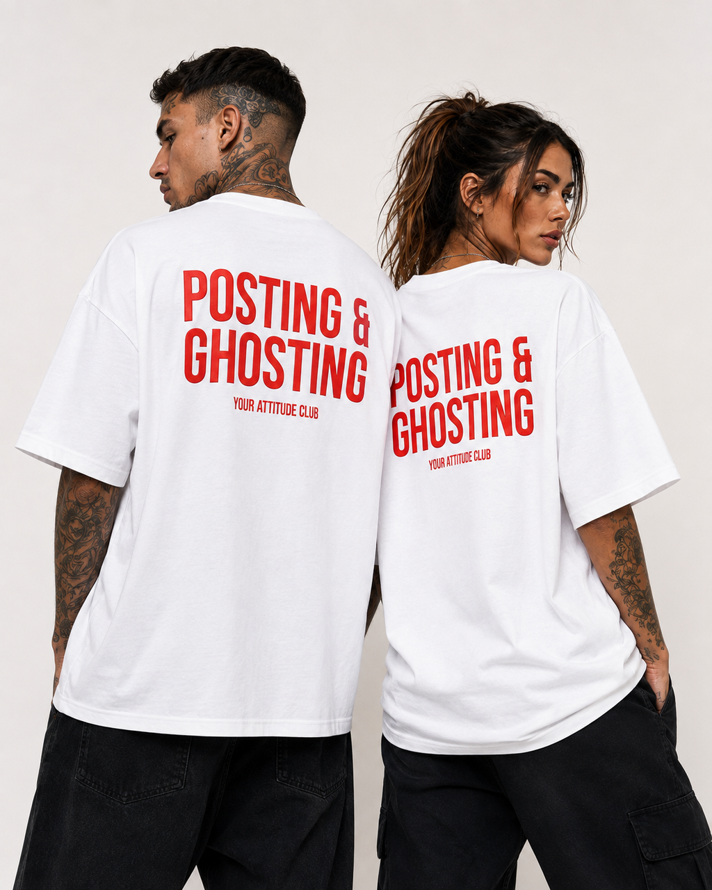 POSTING & GHOSTING – Unisex Oversize T-Shirt mit Backprint, lustiges Statement Shirt, moderne Streetwear, Geschenk für Frauen und Männer