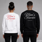 Mum’s favorite – Pullover mit Backprint, Frau in Weiß mit rotem und Mann in Schwarz mit weißem Aufdruck