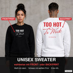 Too hot to work – Pullover wahlweise mit Front- oder Backprint, Paar vor Betonwand