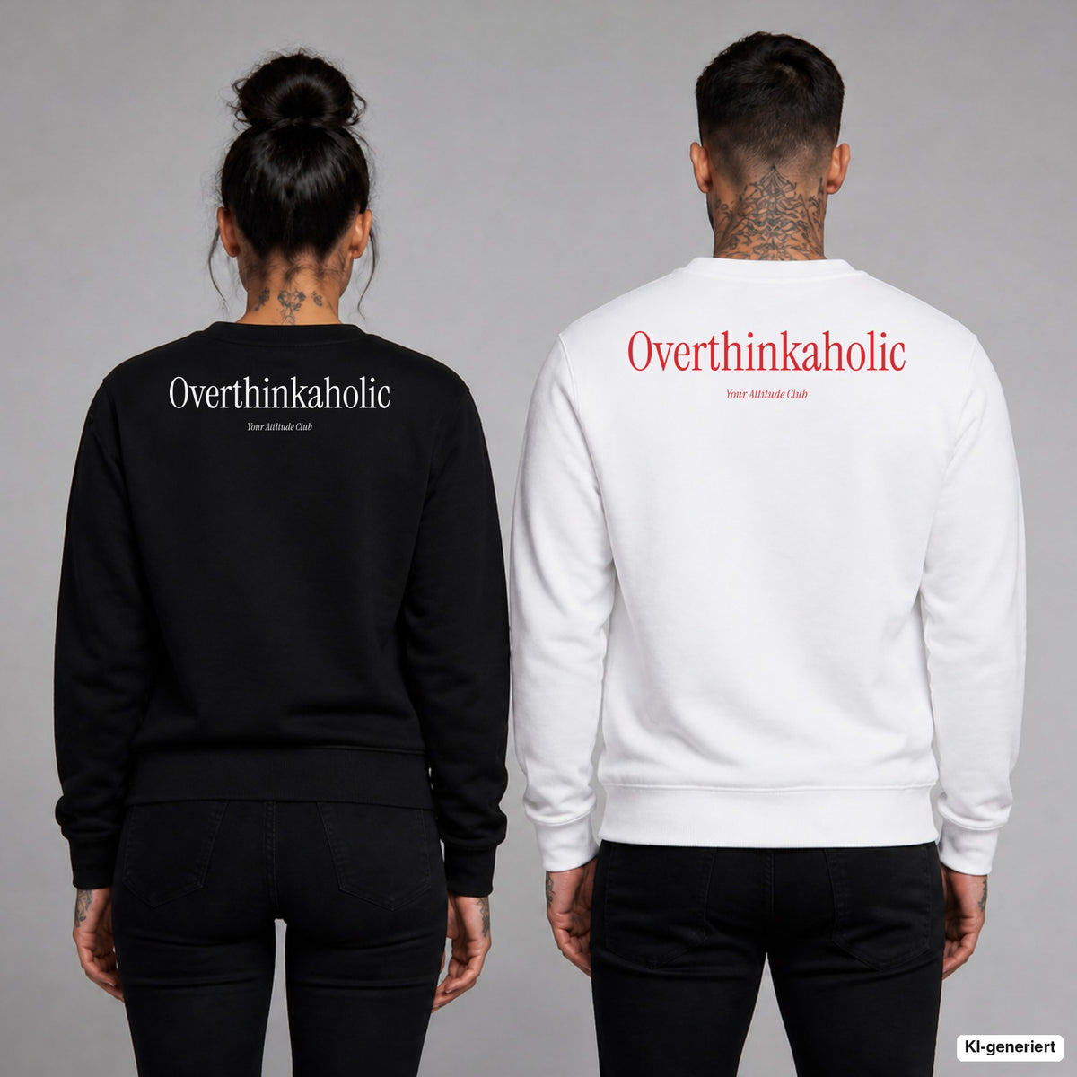 Overthinkaholic – Pullover mit Backprint, Frau in Schwarz und Mann in Weiß