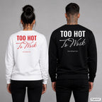 Too hot to work – Pullover mit Backprint, Frau in Weiß mit rotem und Mann in Schwarz mit weißem Aufdruck
