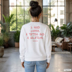 I need coffee, a tattoo and a vacation – weißer Pullover mit rotem Backprint, Damen im Loft