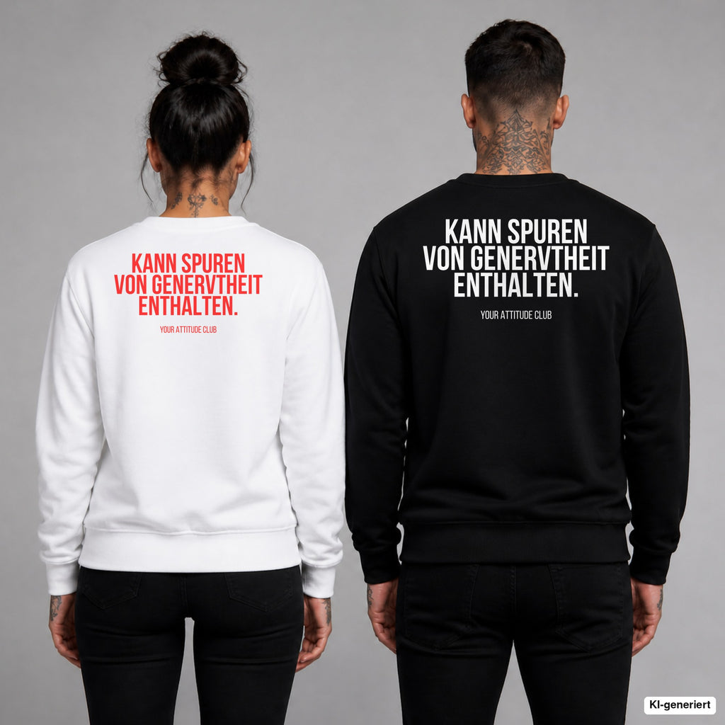 Kann Spuren von Genervtheit enthalten – Pullover mit Backprint, Frau in Weiß mit rotem und Mann in Schwarz mit weißem Aufdruck
