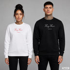 Pussy power – Pullover mit Frontprint, Frau in Weiß mit rotem und Mann in Schwarz mit weißem Aufdruck