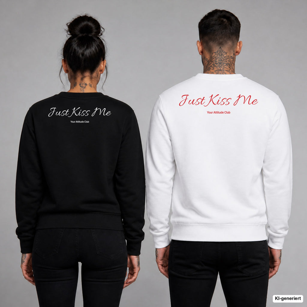 Just kiss me – Pullover mit Backprint, Frau in Schwarz und Mann in Weiß