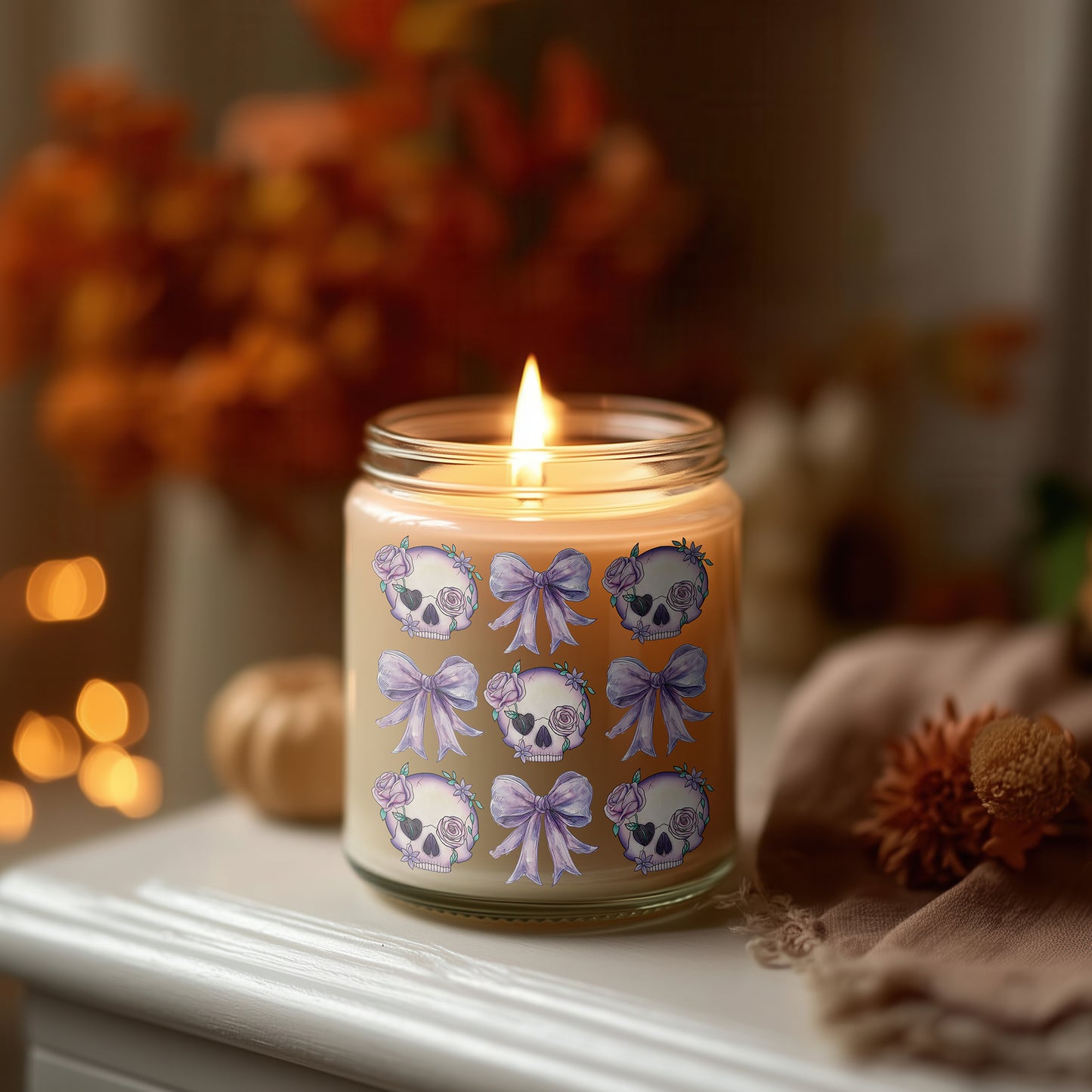 Skull & Bow Kerze Halloween Duftkerze Glas vegan Sojawachs Herbstdeko Geschenkidee spooky season candle