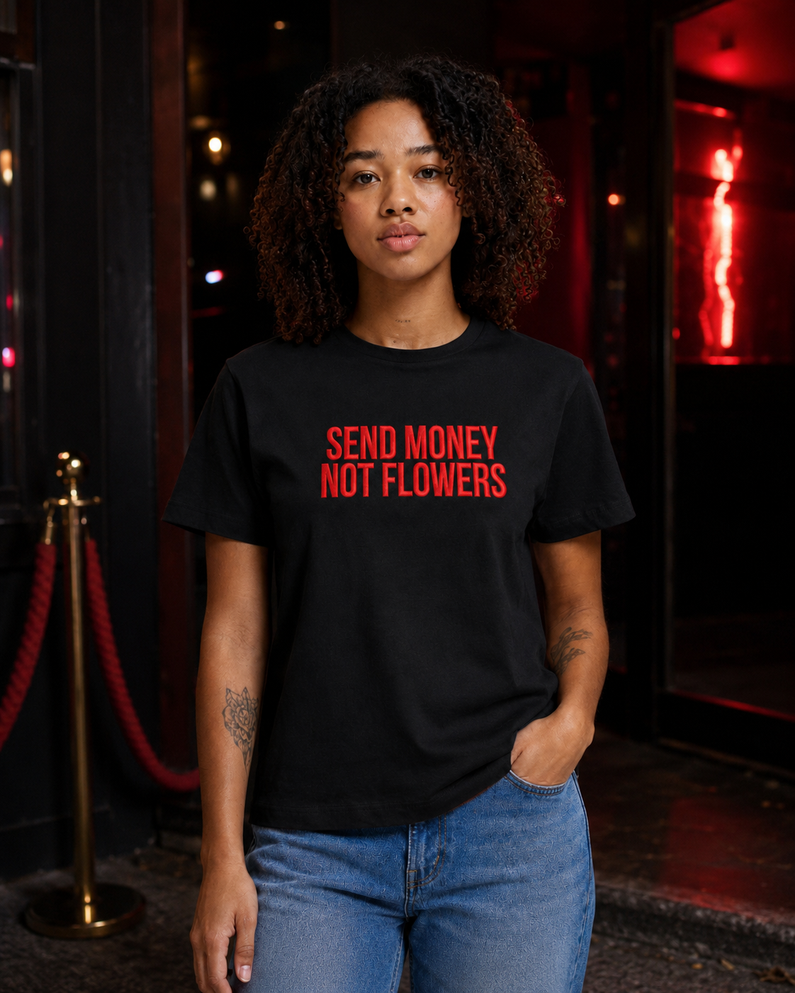 SEND MONEY NOT FLOWERS – besticktes Damen Shirt, freches Statement T-Shirt, Geschenk für Freundin, Bio-Baumwolle, Weiß oder Schwarz