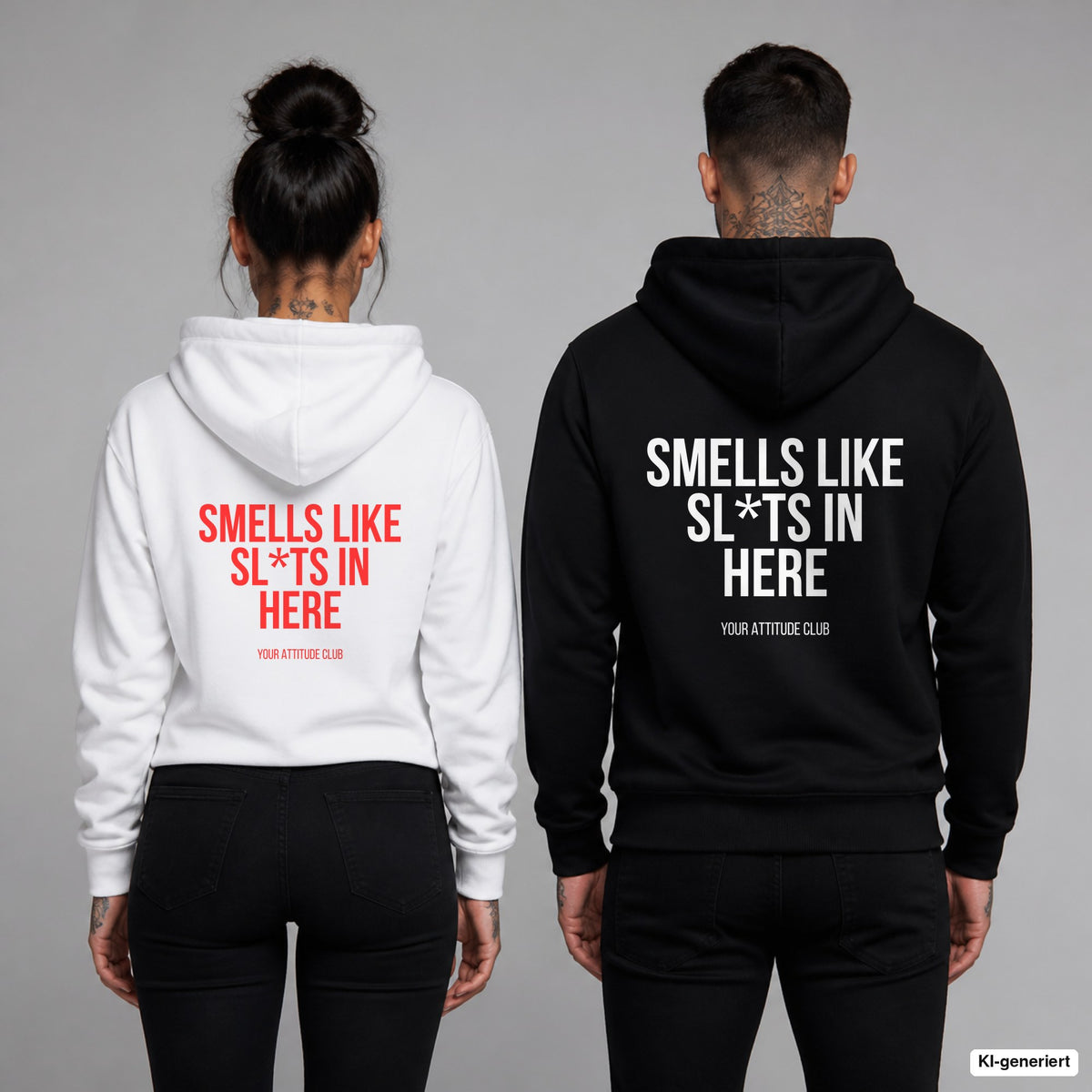 Smells like sl*ts in here – Hoodie mit Backprint, Frau in Weiß mit rotem und Mann in Schwarz mit weißem Aufdruck