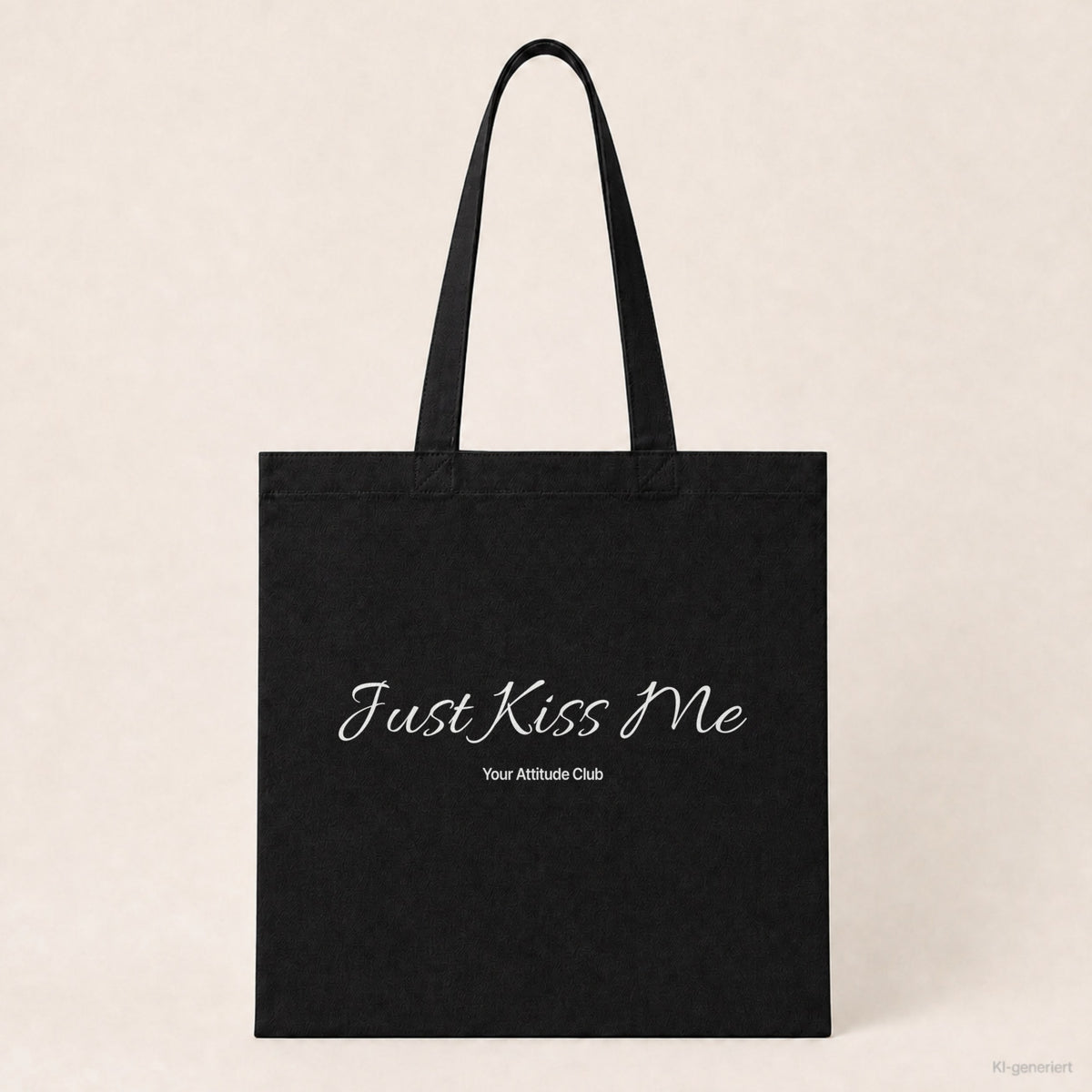 Just Kiss Me – Stoffbeutel mit Spruch schwarz mit weißem Aufdruck, Produktansicht