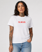 TELL ME LIES – besticktes Damen Shirt, freches Statement T-Shirt, Geschenk für Freundin, Bio-Baumwolle, Weiß oder Schwarz