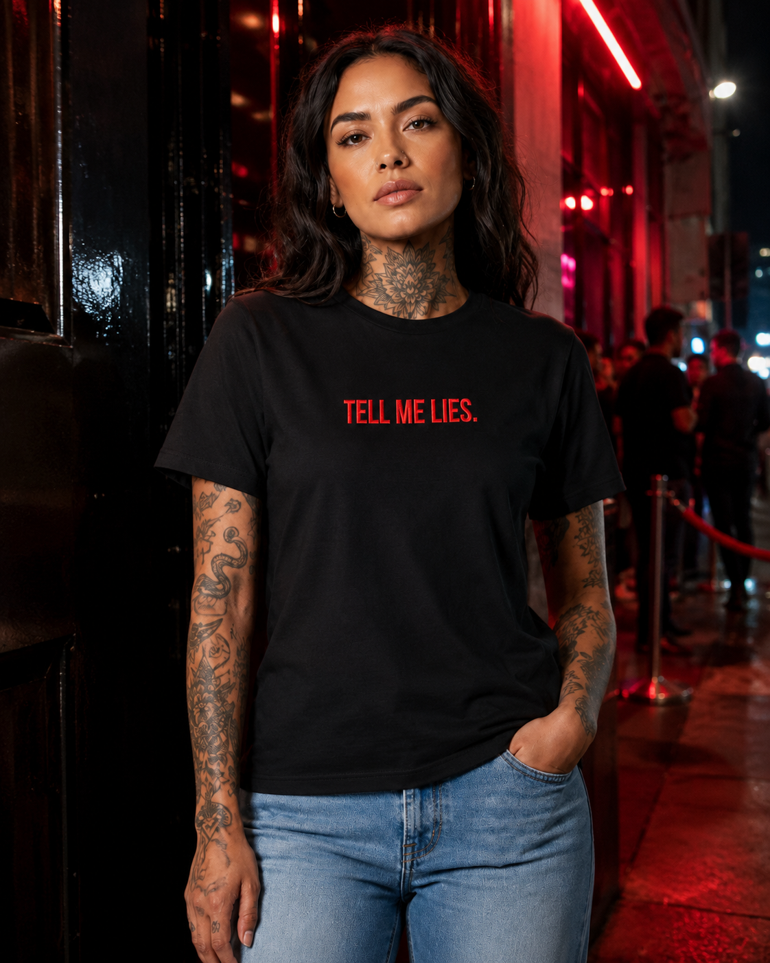 TELL ME LIES – besticktes Damen Shirt, freches Statement T-Shirt, Geschenk für Freundin, Bio-Baumwolle, Weiß oder Schwarz