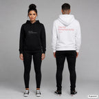 The Hot Unmarried Aunty – Hoodie unisex mit Frontprint (Frau, Schwarz) und Backprint (Mann, Weiß)