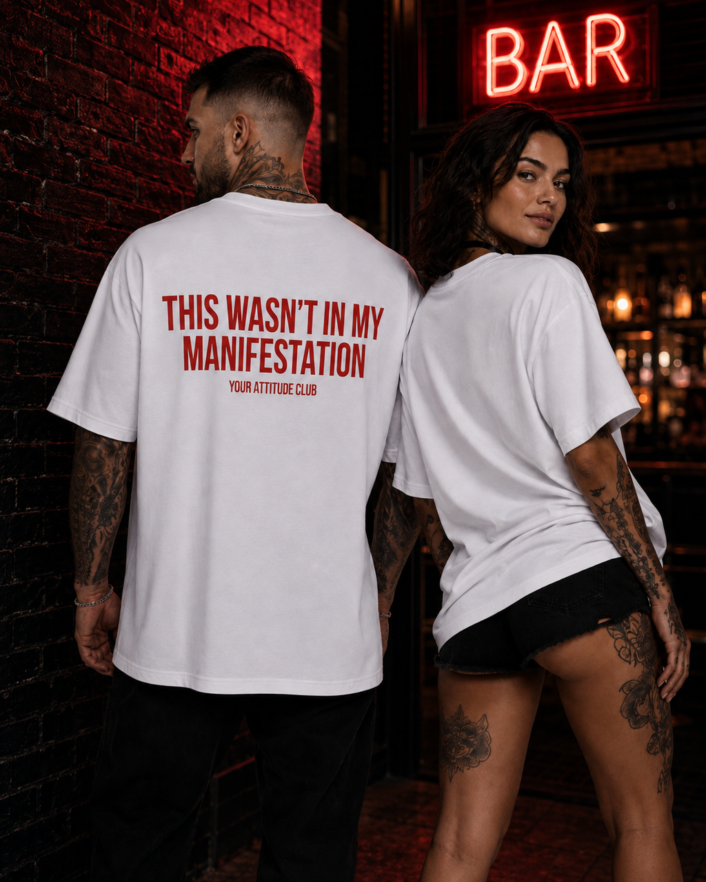 THIS WASN’T IN MY MANIFESTATION – Schwarzes Oversize Unisex Shirt, lustiger Spruch, Sarkasmus Shirt, Statement Shirt, Backprint, Geschenk, Streetwear