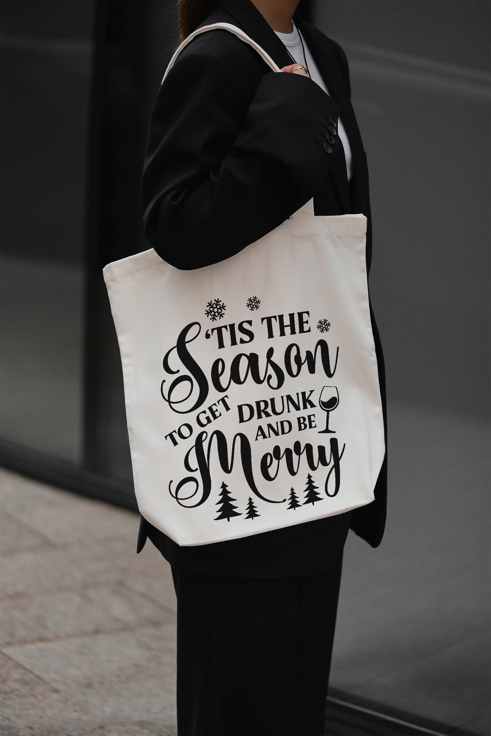 Tis the season to get drunk and be merry Baumwollbeutel 38x42 cm mit langen Henkeln, Stofftasche bedruckt, Einkaufstasche Weihnachten, Geschenkidee, DTF Bügelbild