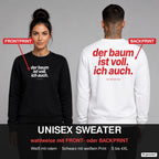 Der Baum ist voll. Ich auch – Weihnachtspullover wahlweise mit Frontprint oder Backprint – Frau vorne in Schwarz, Mann hinten in Weiß