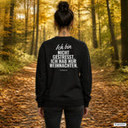 Ich bin nicht gestresst. Ich hab nur Weihnachten – schwarzer Weihnachtspullover mit weißem Backprint, Damen beim Herbstspaziergang