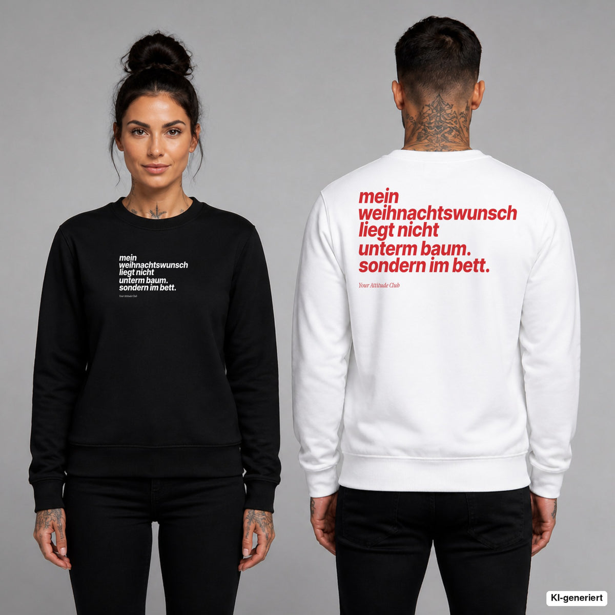 Mein Weihnachtswunsch liegt nicht unterm Baum. Sondern im Bett – Weihnachtspullover unisex mit Frontprint (Frau, Schwarz) und Backprint (Mann, Weiß)