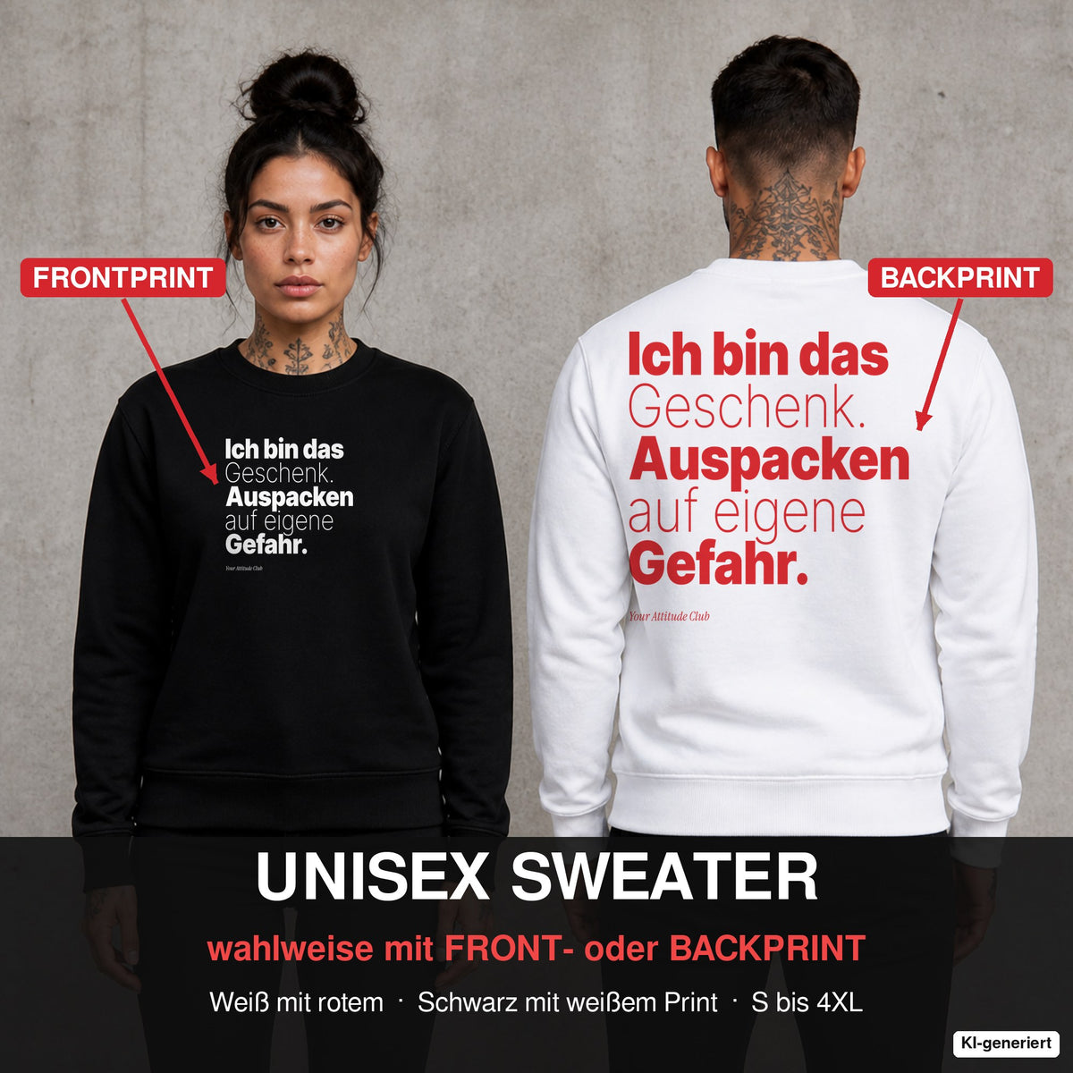 Ich bin das Geschenk. Auspacken auf eigene Gefahr – Weihnachtspullover wahlweise mit Front- oder Backprint, Paar vor Betonwand